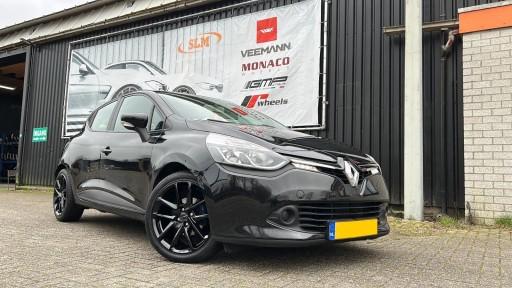 Renault Clio met 17 inch Borbet N velgen