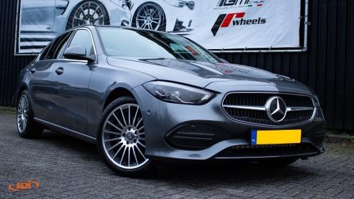 Mercedes C klasse W206 met 18 inch Keskin KT15 velgen